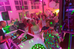 Feest in Lokaal 55, Sneek
